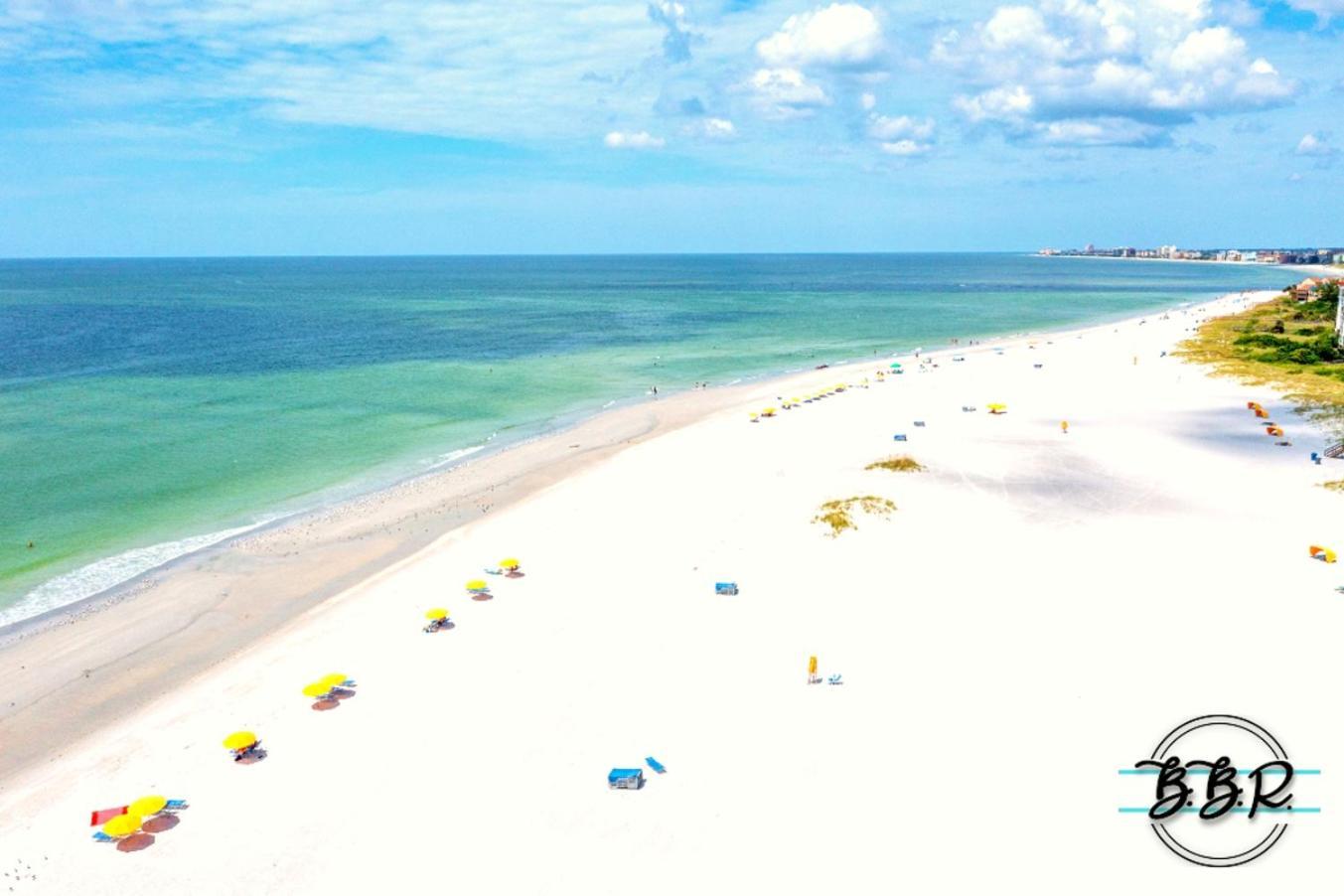 Boutique Beach Retreat Сент-Піт-Біч Екстер'єр фото