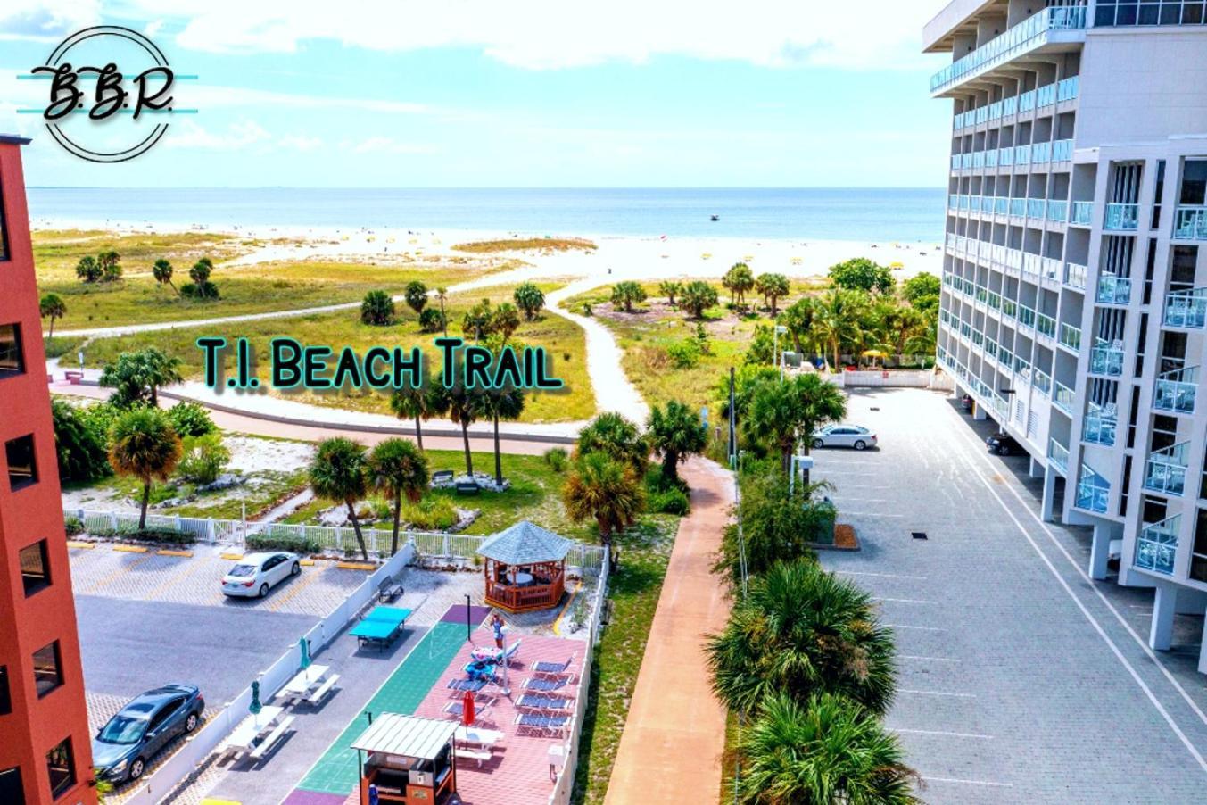 Boutique Beach Retreat Сент-Піт-Біч Екстер'єр фото